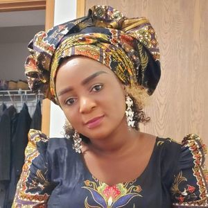 Meet your Posher, Naja